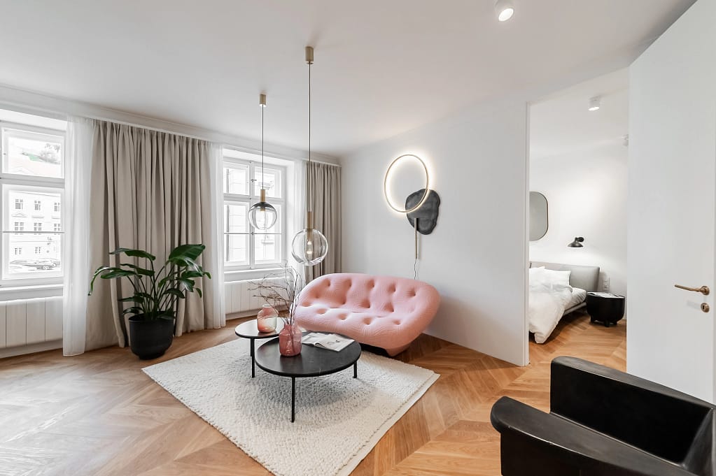 Herrschaftliche Altbauwohnung in erstklassiger Lage an der Leipziger Thomaskirche 4 Architektur - Immobilie - Einladender Wohnbereich 1