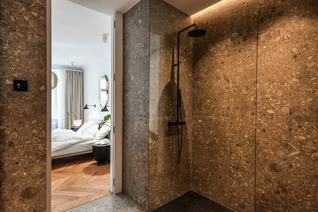 Herrschaftliche Altbauwohnung in erstklassiger Lage an der Leipziger Thomaskirche 7 Architektur - Immobilie - En Suite Badezimmer