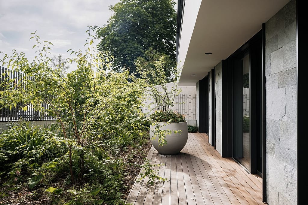 Wohnung mit Privatgarten in Bestlage von Berlin-Wilmersdorf 2 Architektur - Immobilie - Garten 4