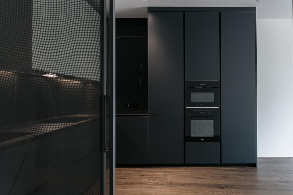 Wohnung mit Privatgarten in Bestlage von Berlin-Wilmersdorf 6 Architektur - Immobilie - Kueche 2 4