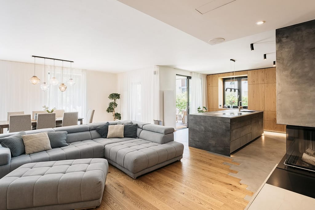 Moderne Wohnung mit stylischer Ästhetik in Berlin-Steglitz nahe Schlachtensee 2 Architektur - Immobilie - Wohnbereich 1