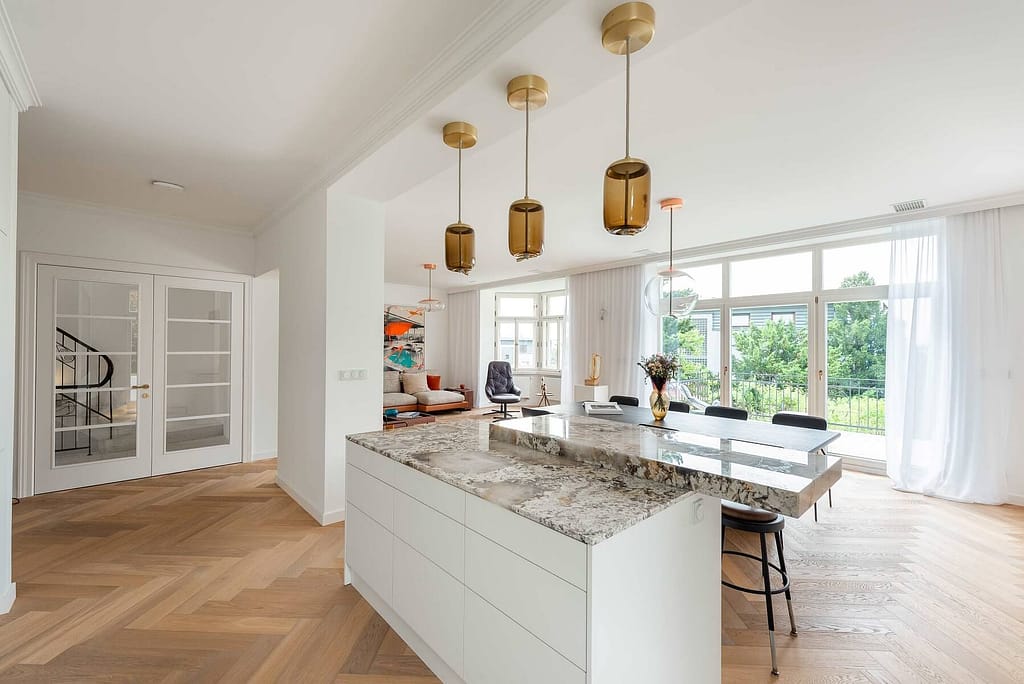 Exklusive und großzügige Maisonette-Wohnung in der Leipziger Südvorstadt 4 Architektur - Immobilie - Kueche 6